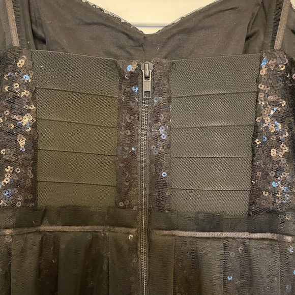 Black sequin French Connection cocktail dress - Picture 4 of 4